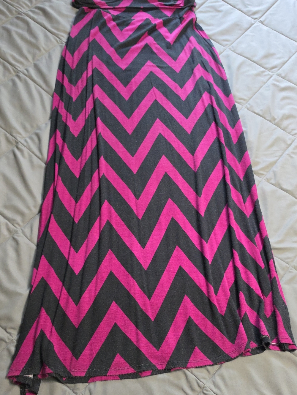 Vanity Chevron Maxi Skirt in Hot Pink and Black